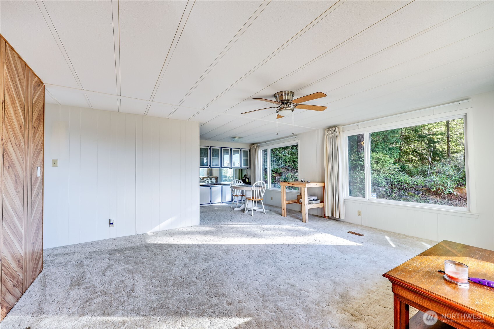 170 Cirque Drive Property Photo 6