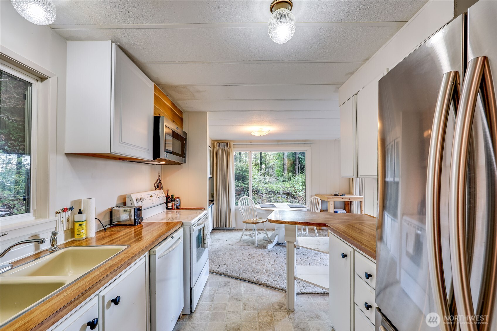 170 Cirque Drive Property Photo 9