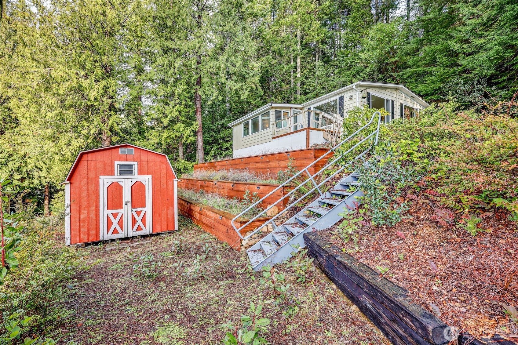 170 Cirque Drive Property Photo 17