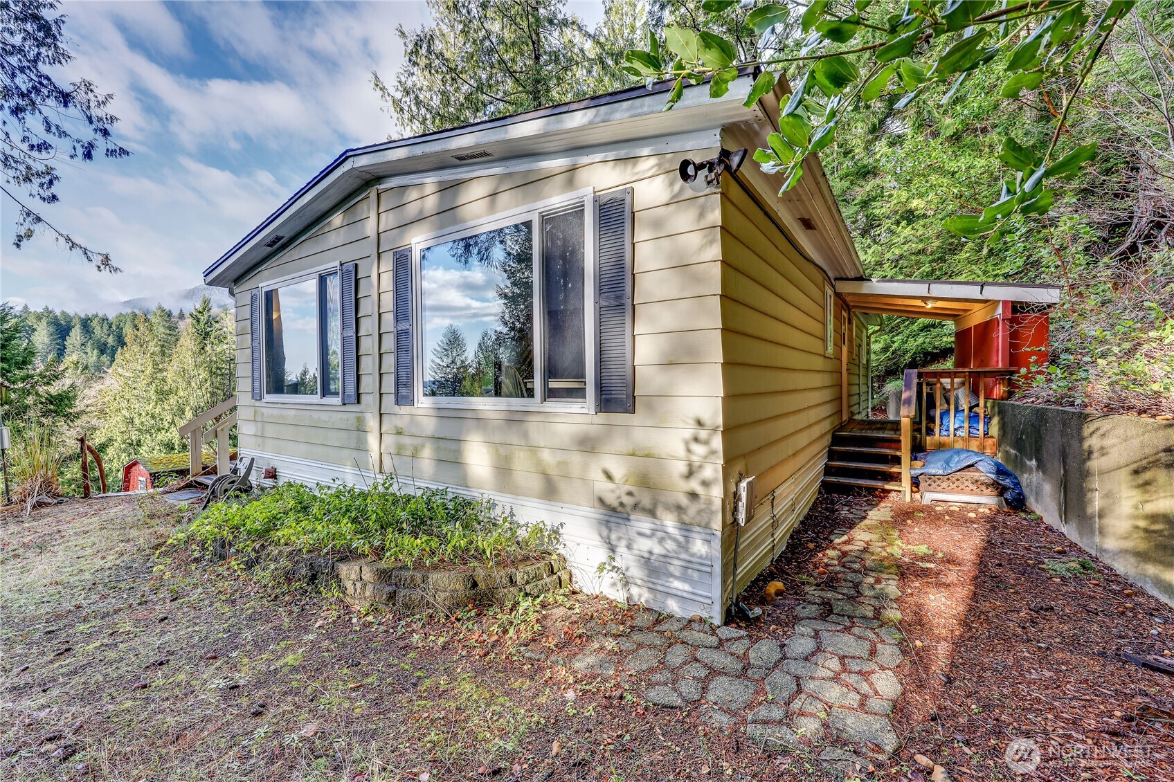 170 Cirque Drive Property Photo 18