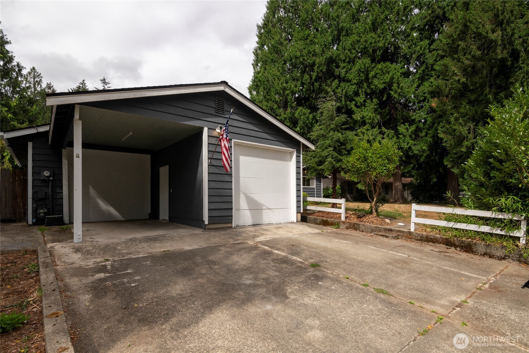 14717 206th Avenue Property Photo 3