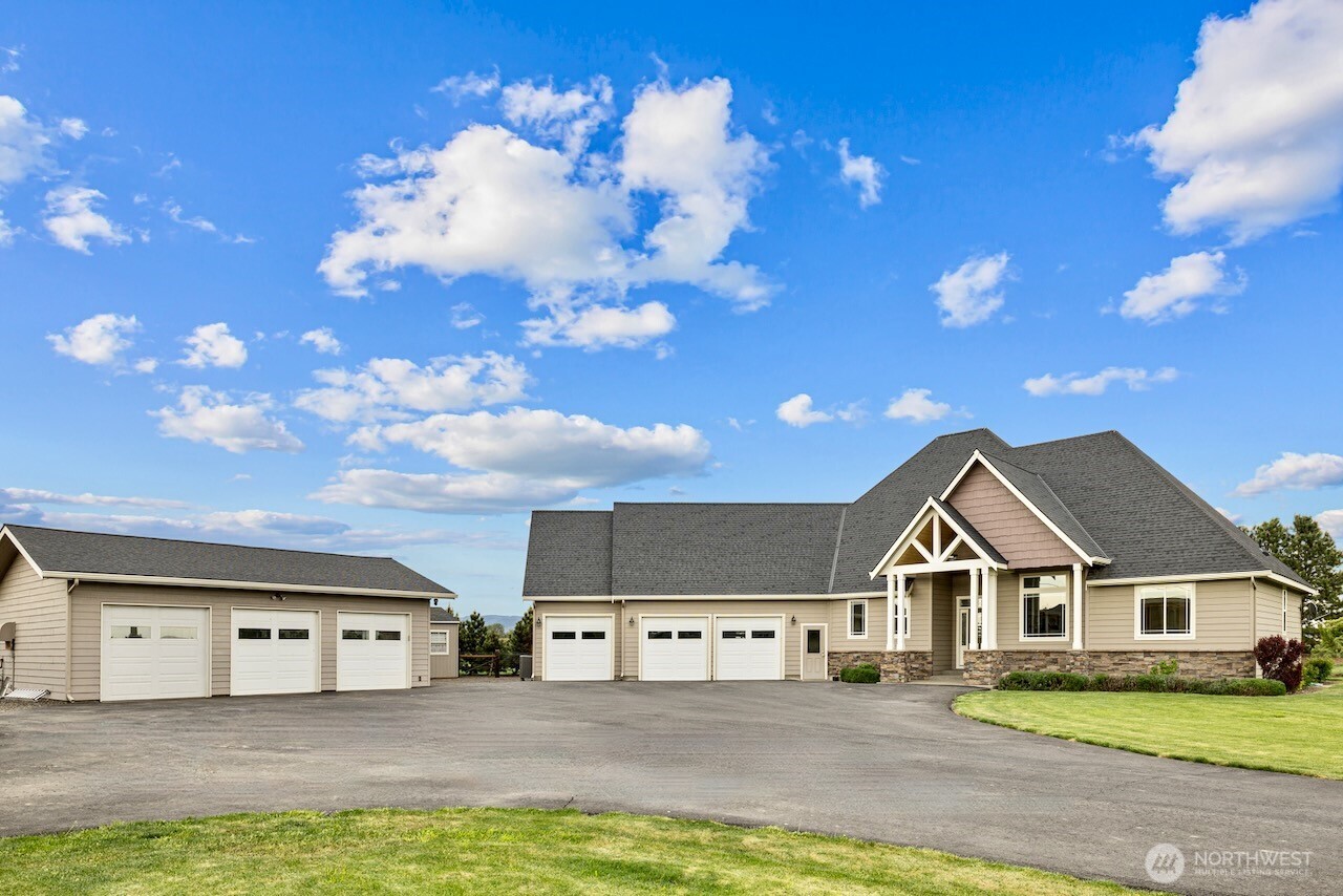 670 Berry Property Photo 1
