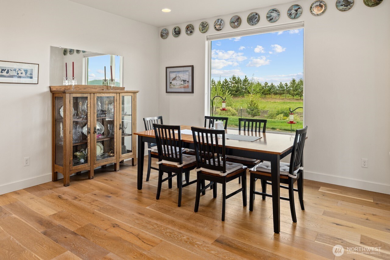670 Berry Property Photo 13