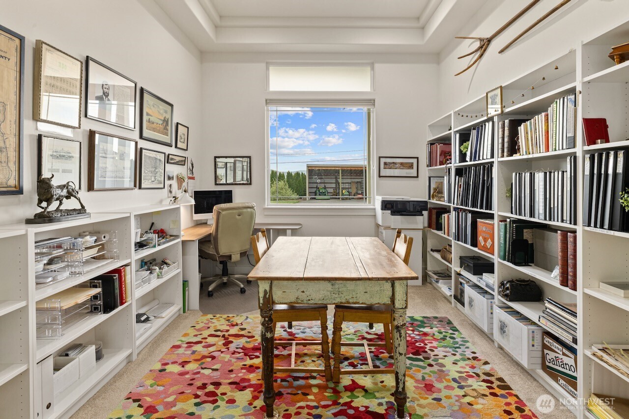 670 Berry Property Photo 19