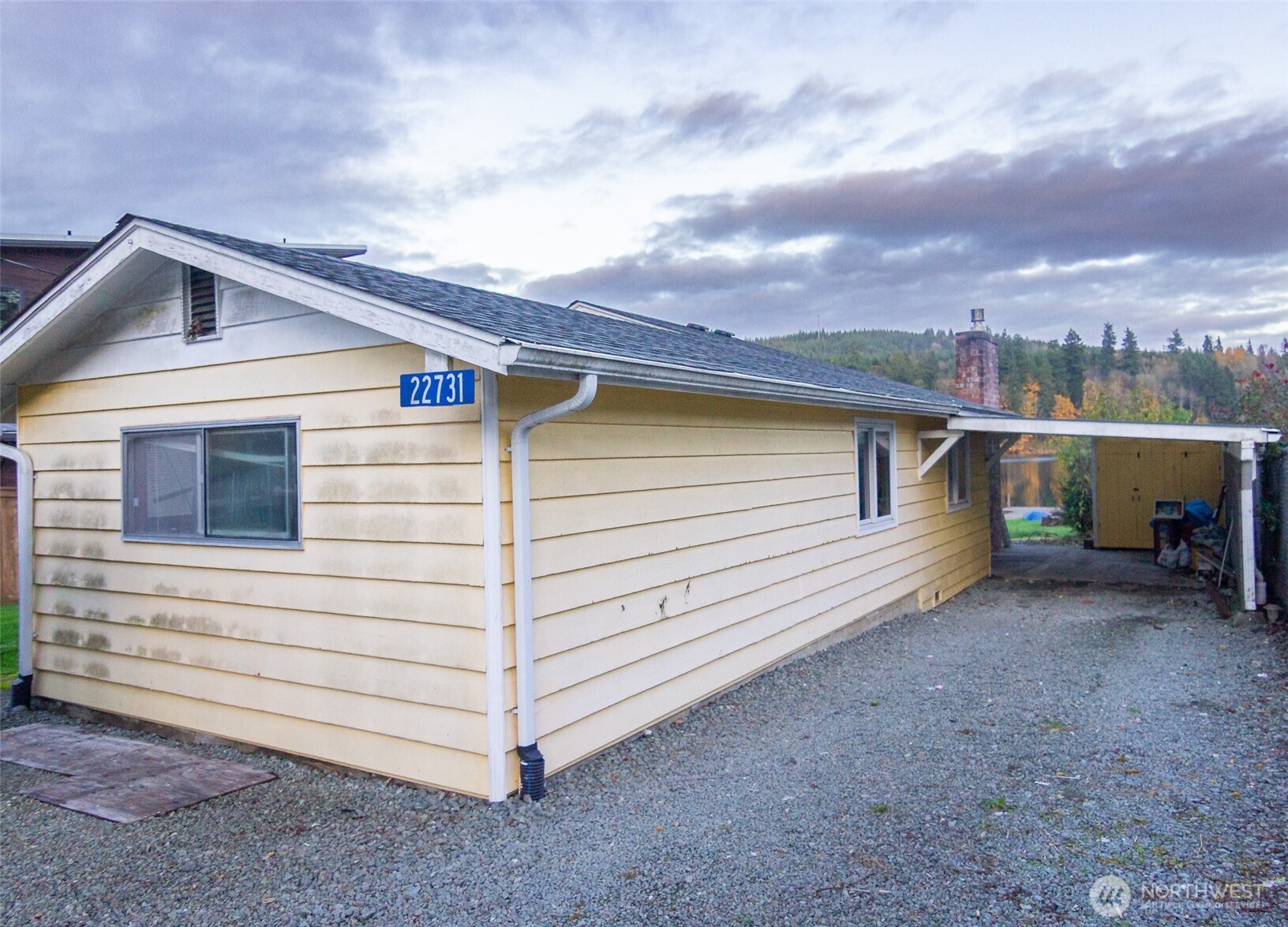 22731 Hull Road Property Photo 2