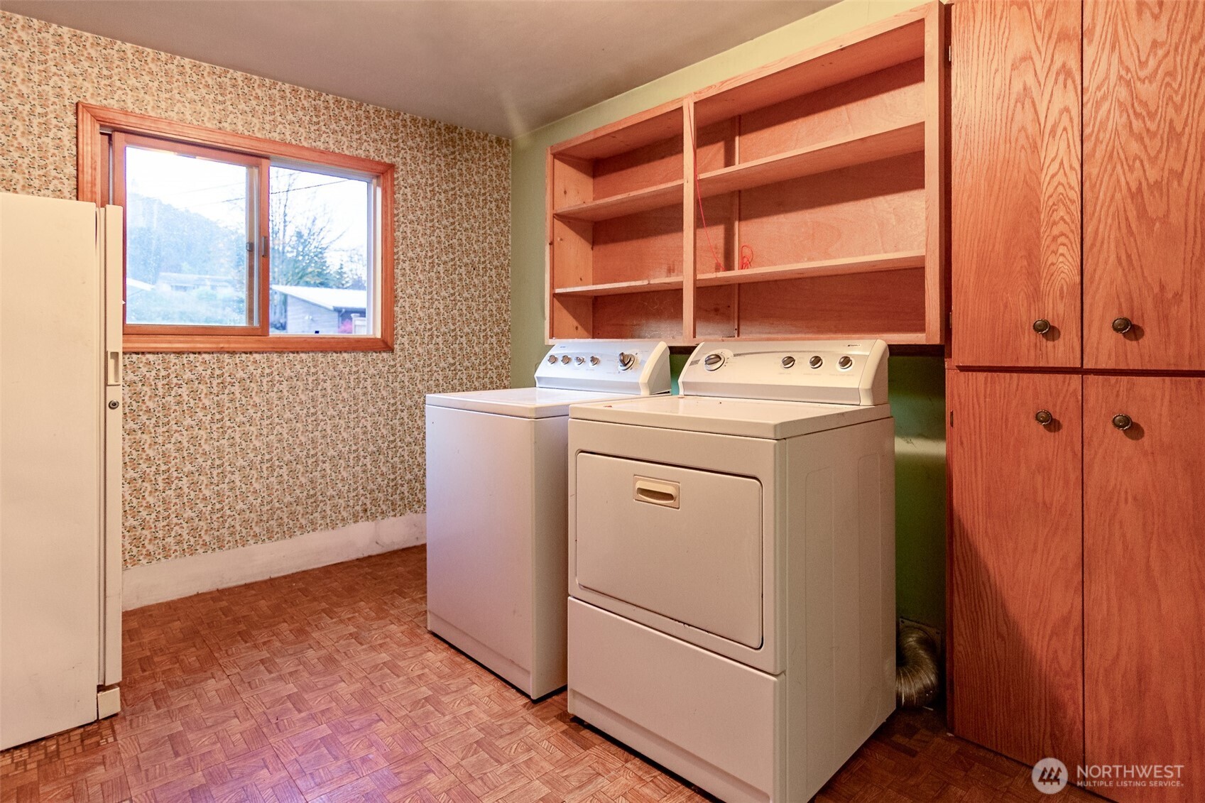 22731 Hull Road Property Photo 13