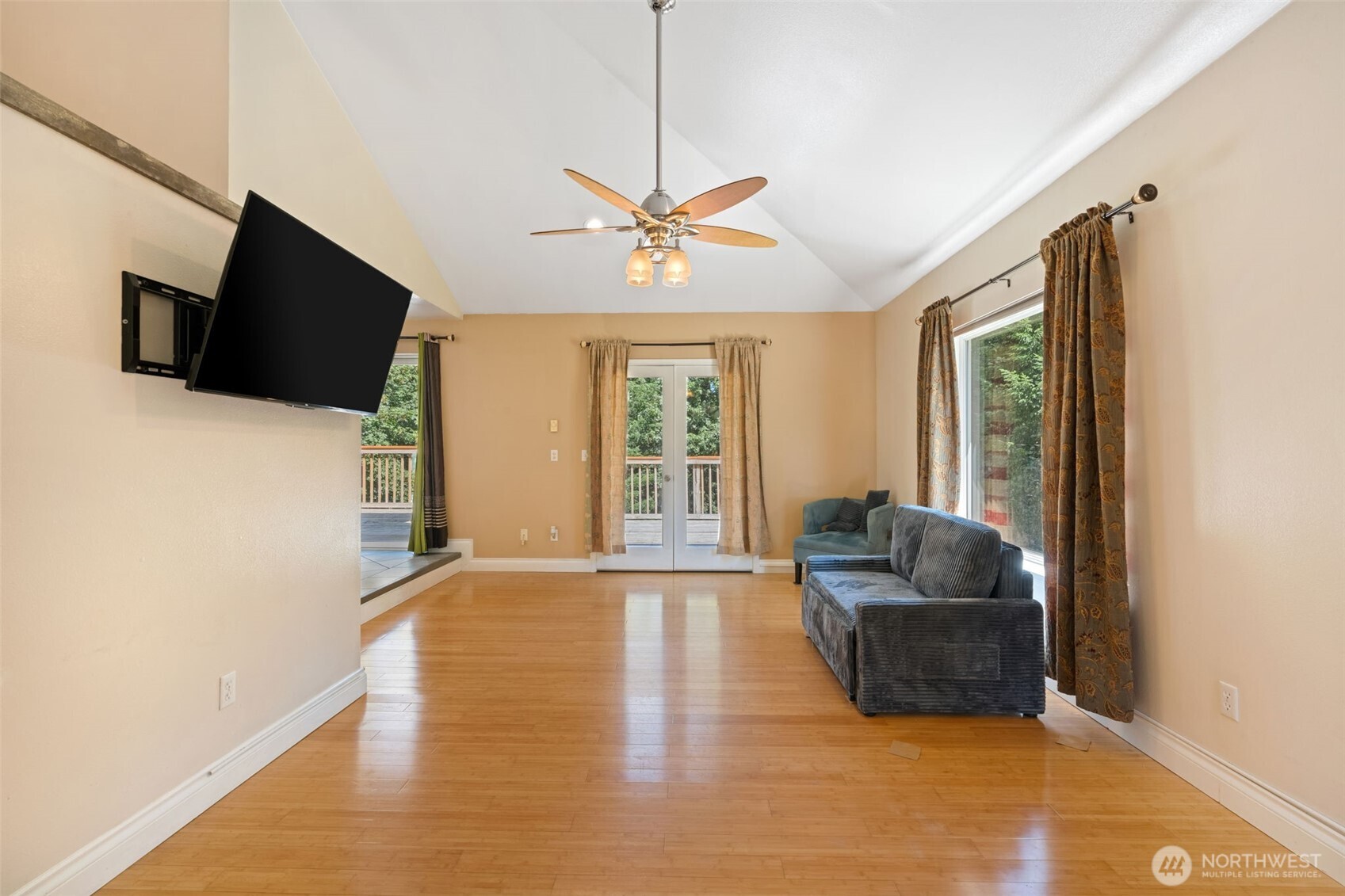 151 W Clark Rd Property Photo 12