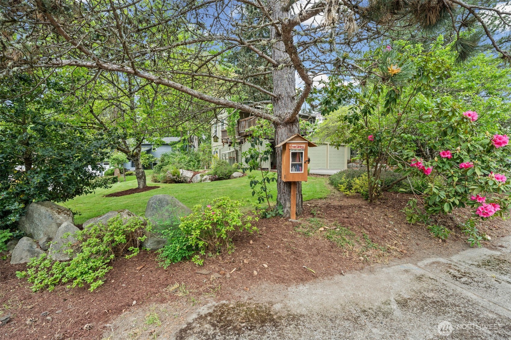 29133 46th Place Property Photo 4