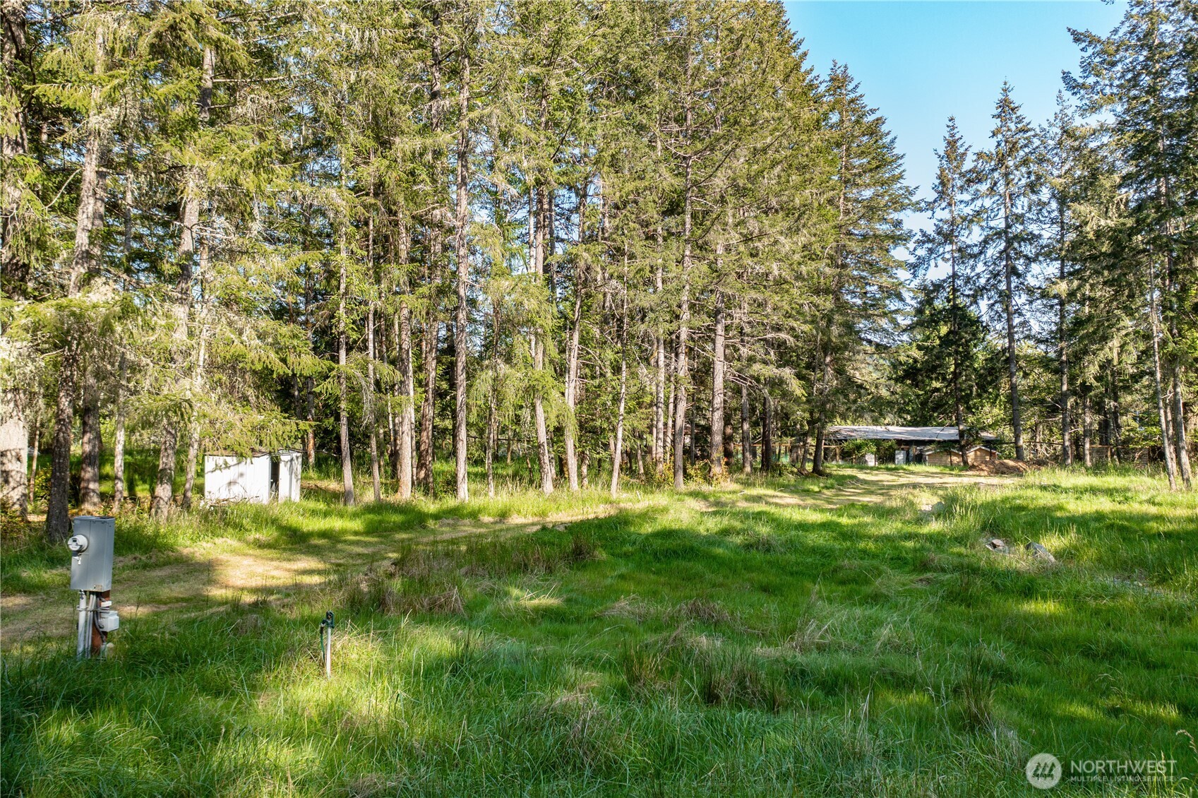 905 E Madrona Boulevard Property Photo 1