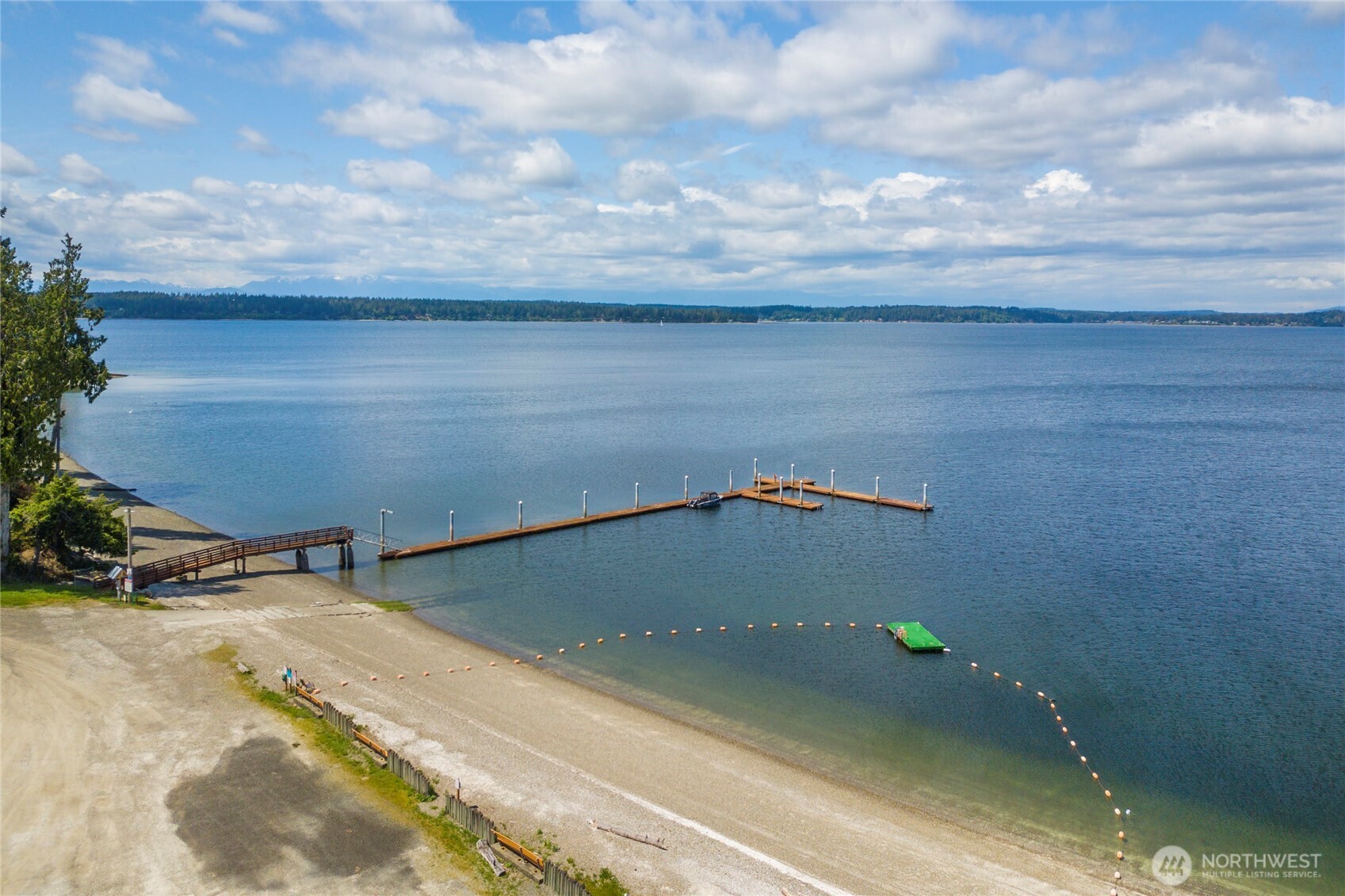 909 E Madrona Boulevard Property Photo 12