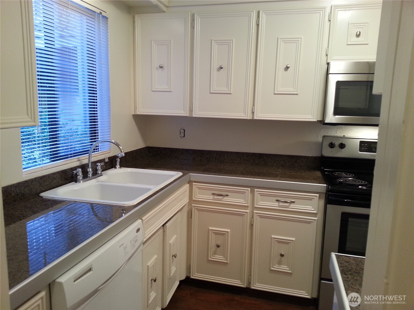 1461 Rainier Court Property Photo 12