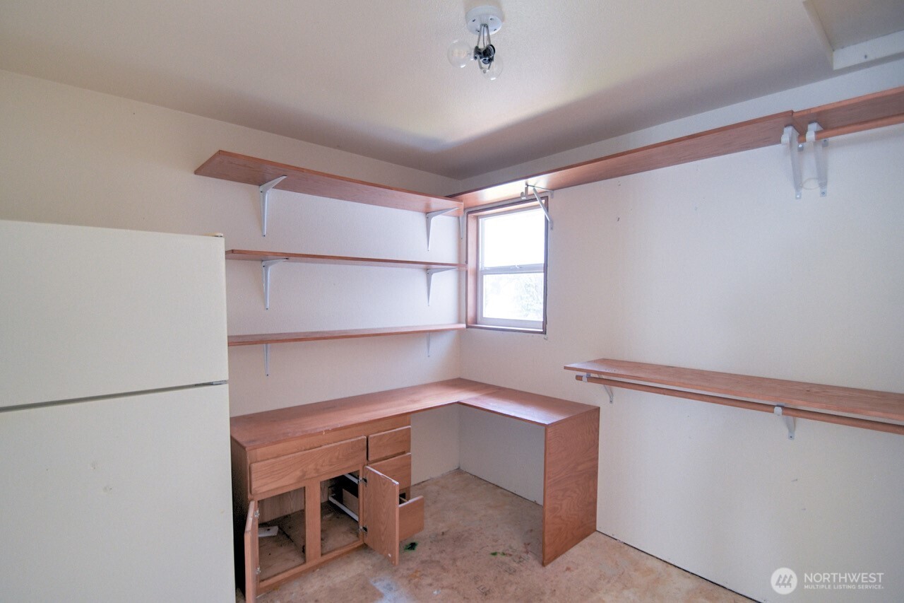 180 Sunrise Avenue Property Photo 24