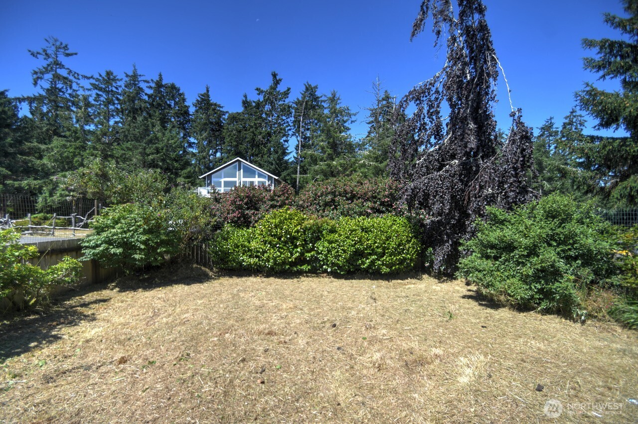 180 Sunrise Avenue Property Photo 35
