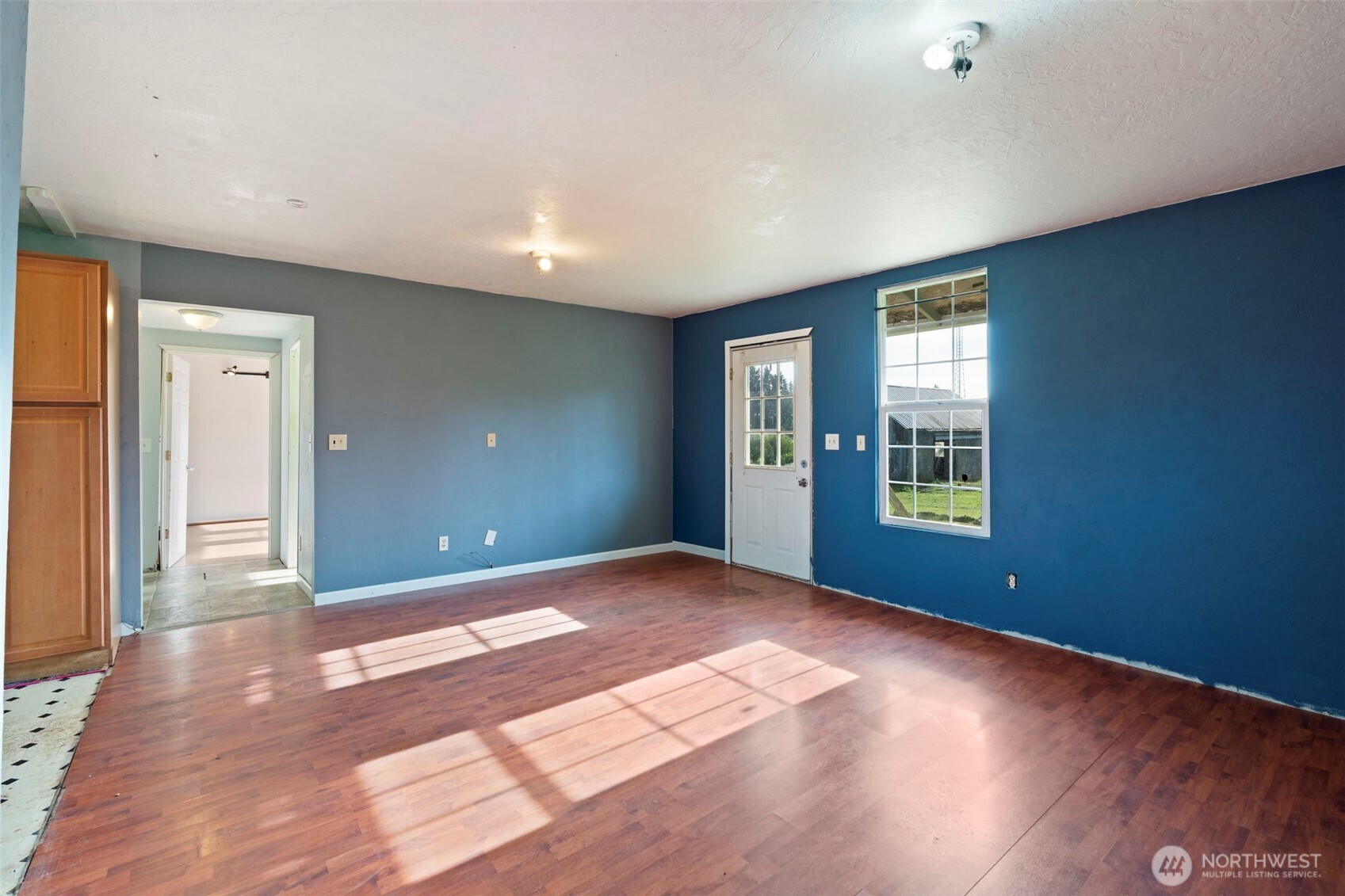 786 Frost Road Property Photo 30