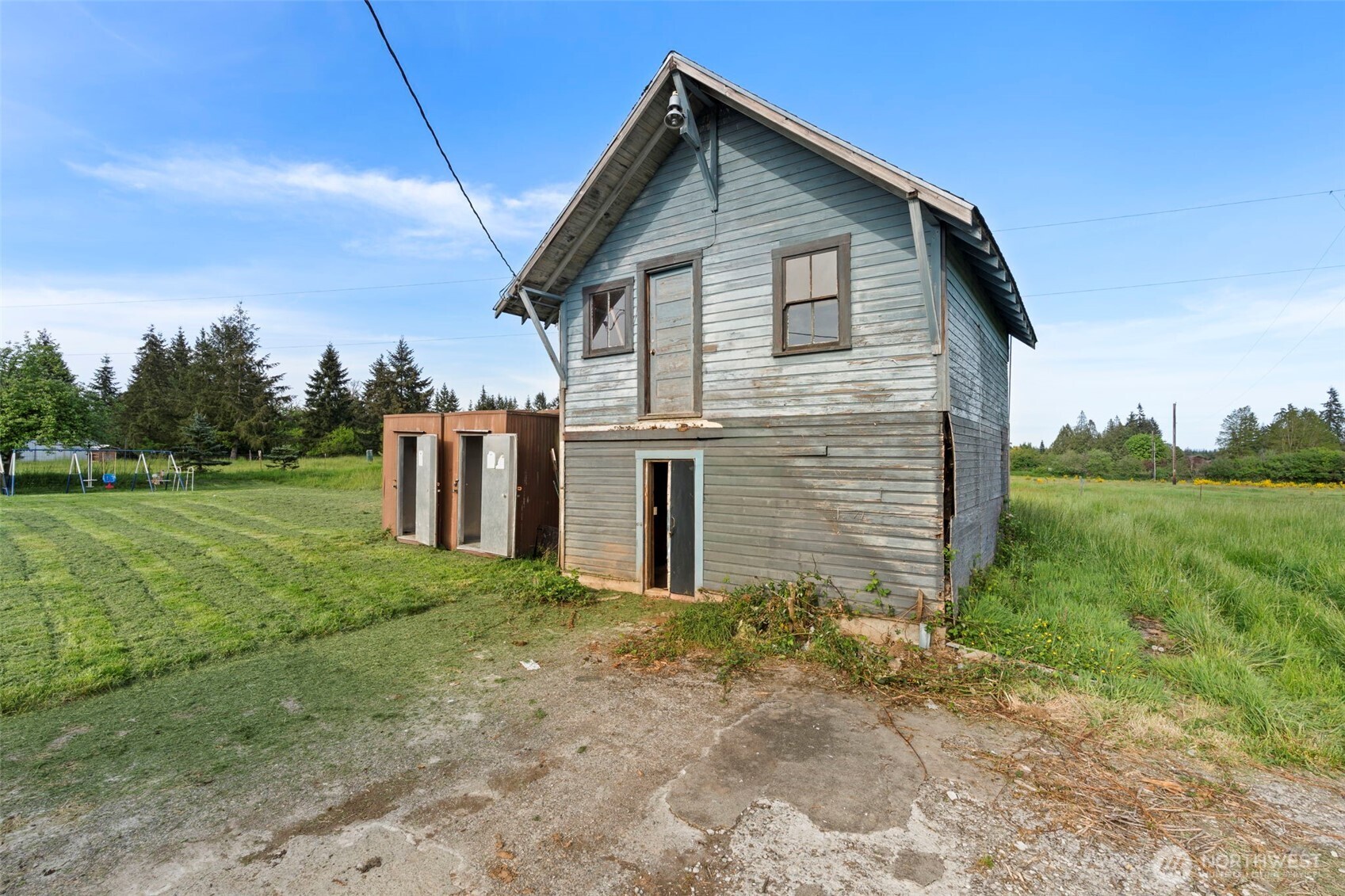 786 Frost Road Property Photo 35