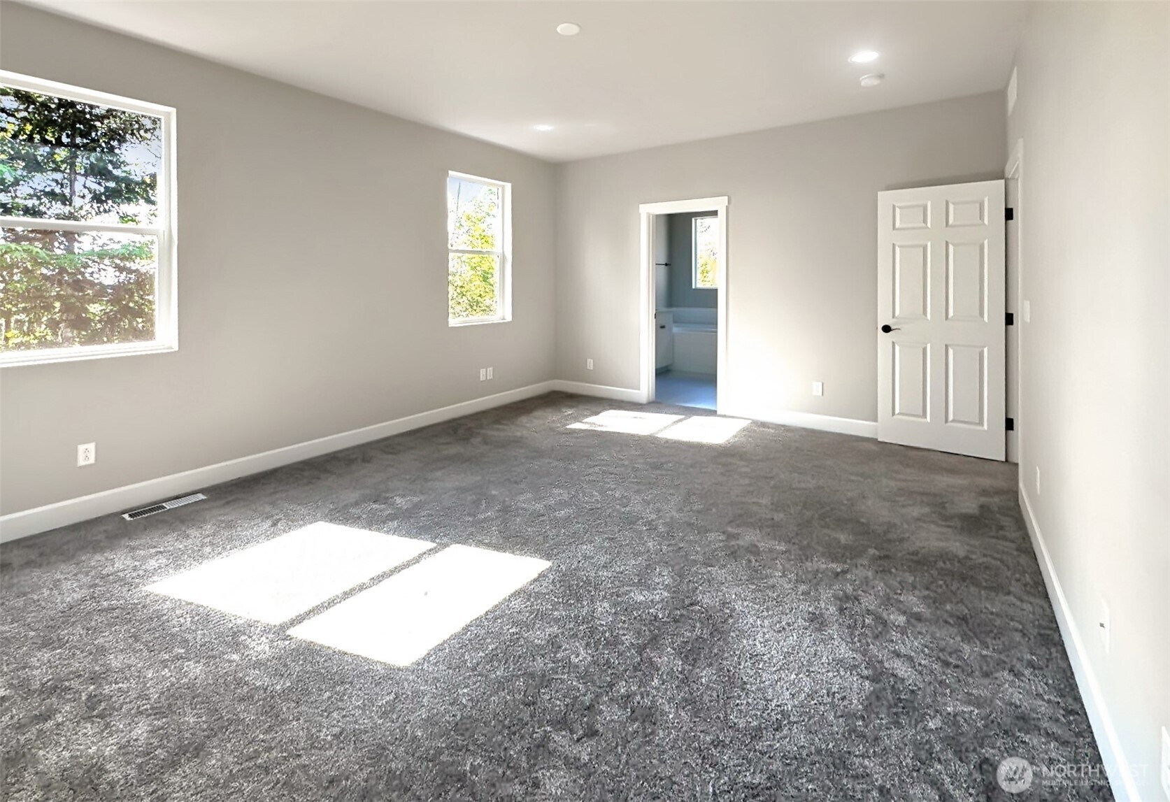 14830 Tyee Drive Property Photo 11