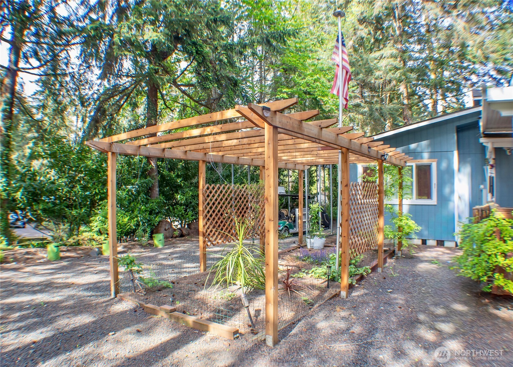 1130 E Timberlake Drive Property Photo 12
