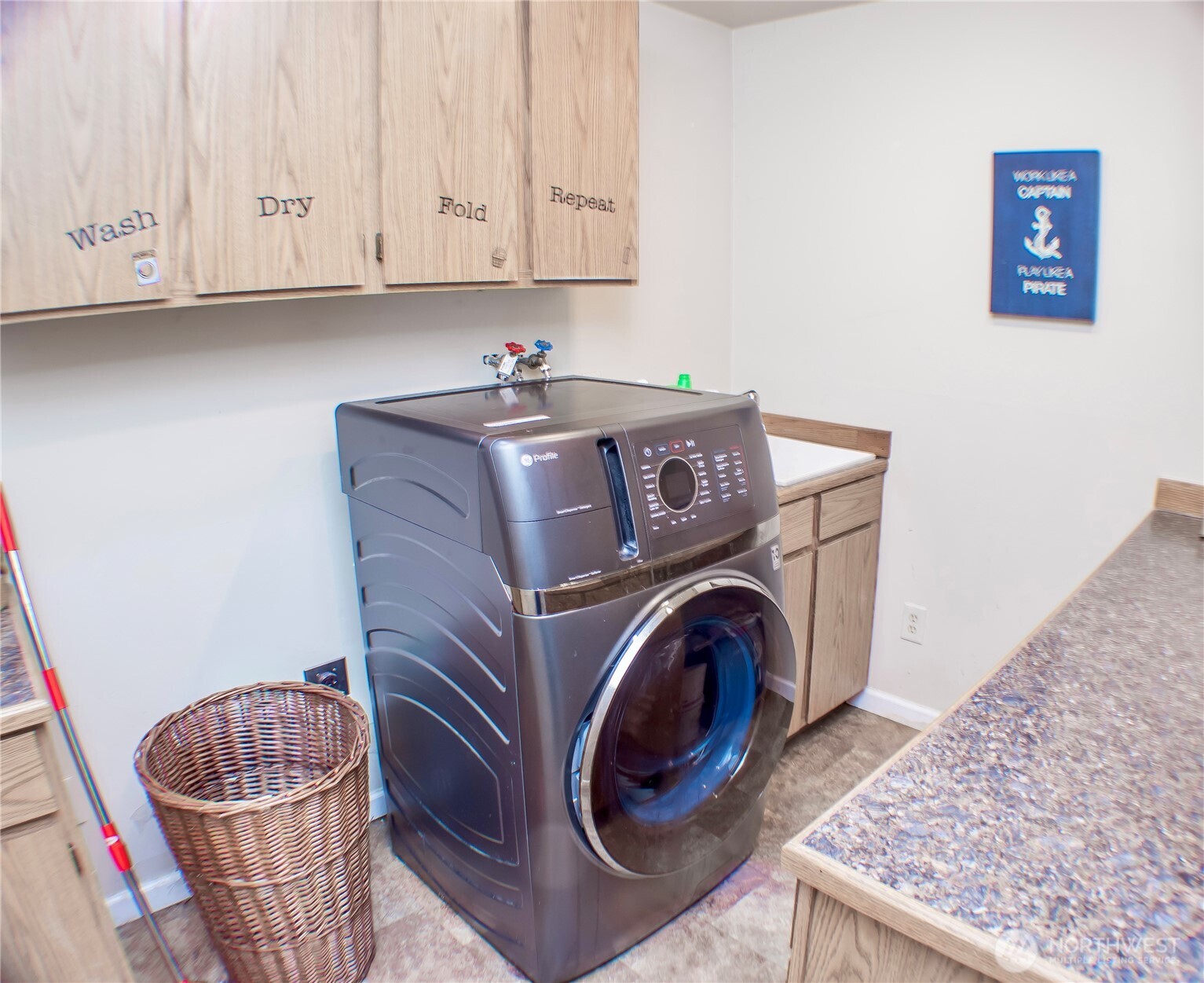 1130 E Timberlake Drive Property Photo 32
