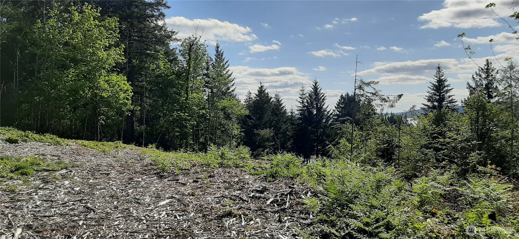 200 Ne Wj Way Property Photo 2