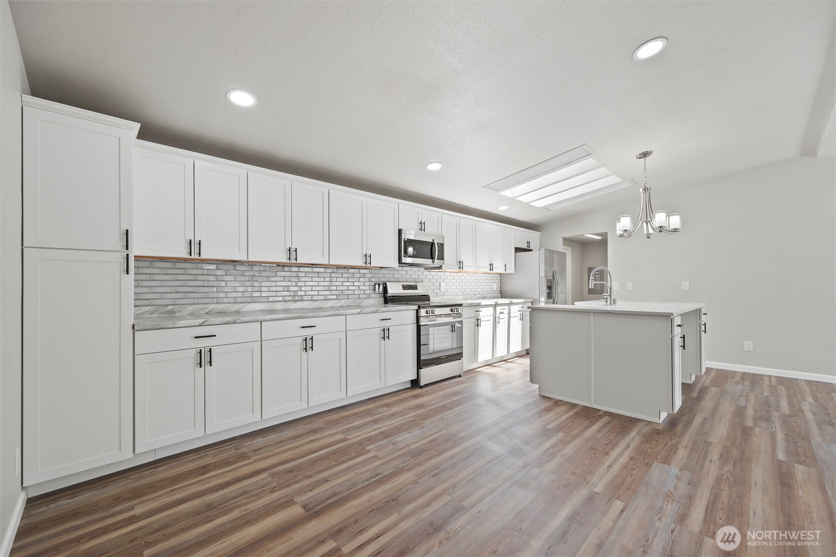 6750 Desert View Drive Property Photo 6