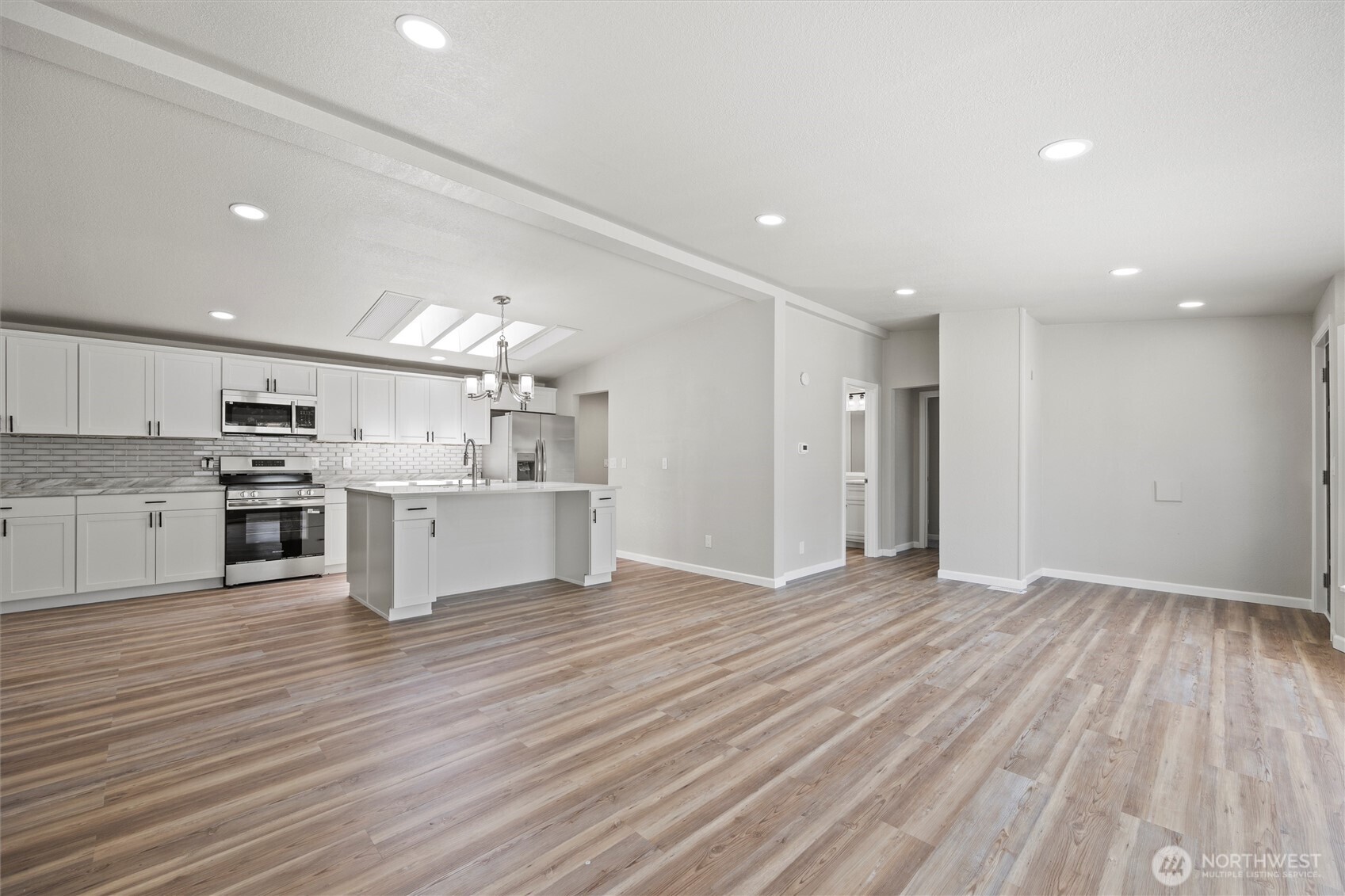 6750 Desert View Drive Property Photo 10