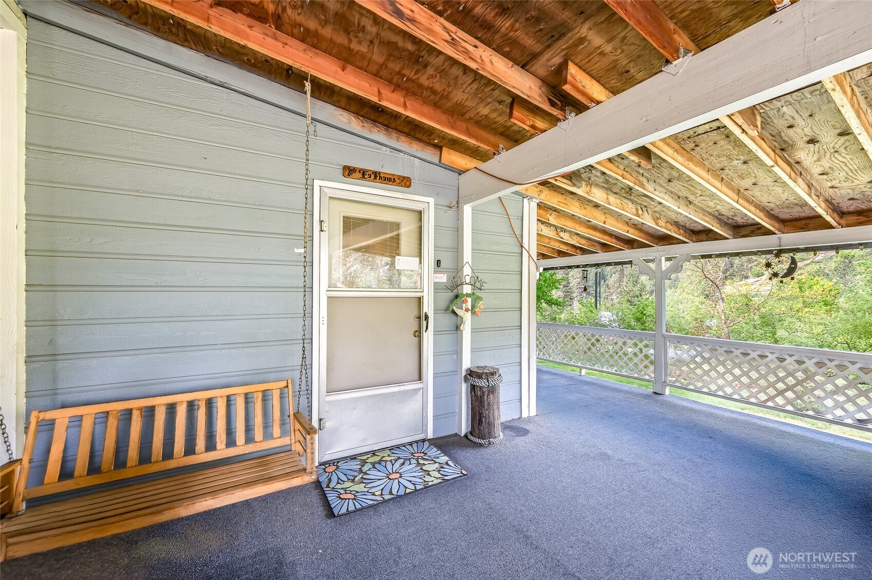 12502 Chumstick Highway Property Photo 5
