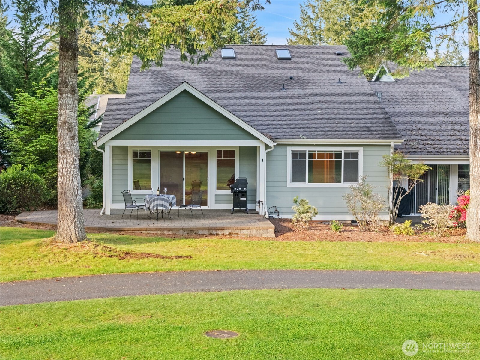 321 E Soderberg Road D-12 Property Photo 2