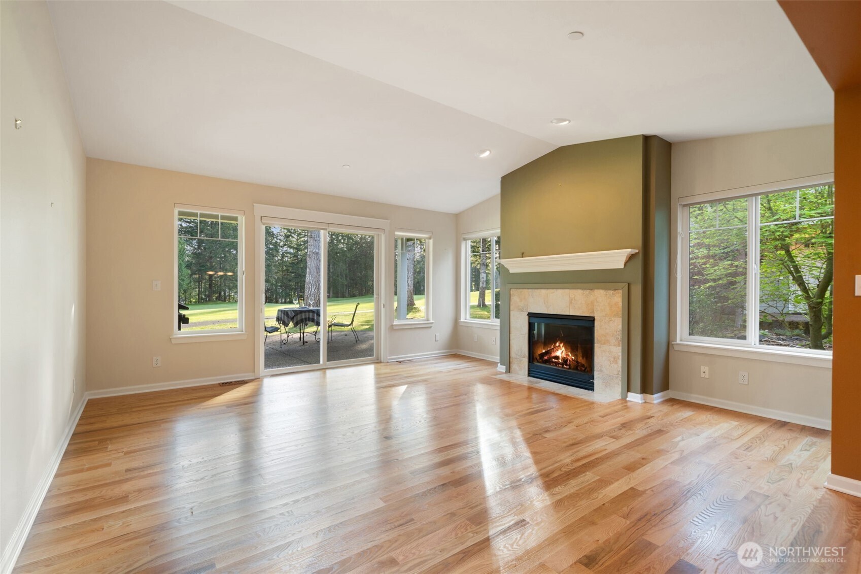 321 E Soderberg Road D-12 Property Photo 5