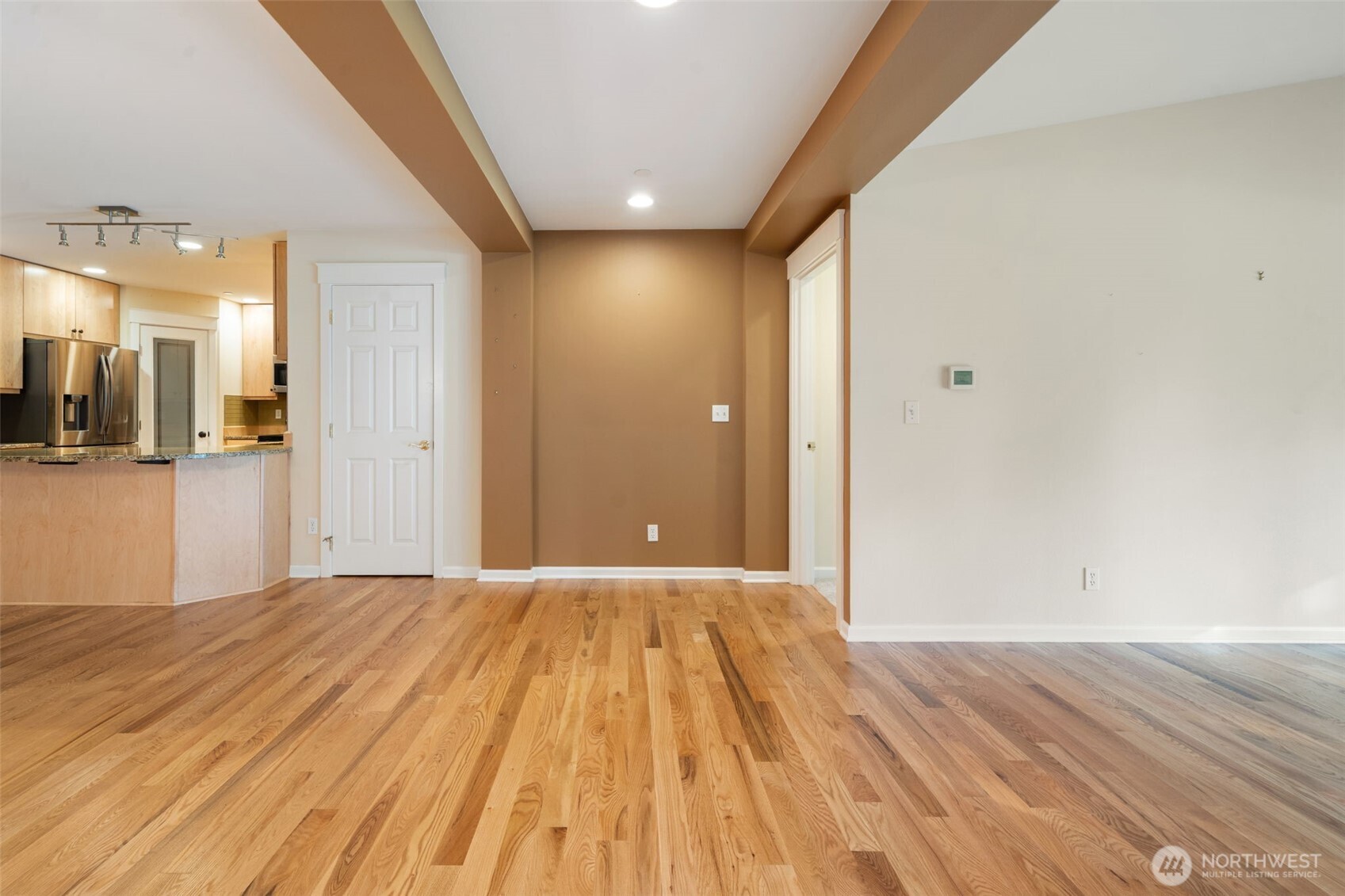 321 E Soderberg Road D-12 Property Photo 11