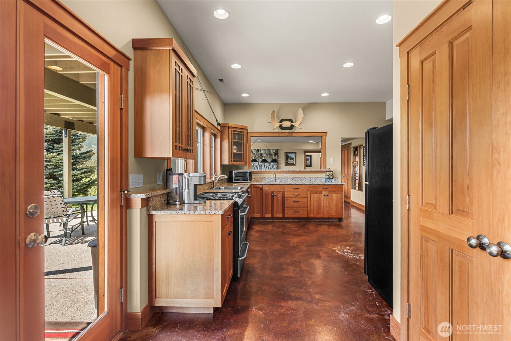 10665 North Road Property Photo 29