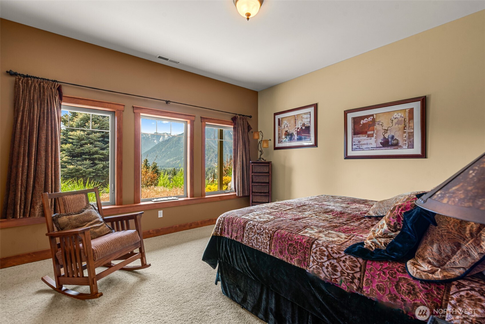 10665 North Road Property Photo 32