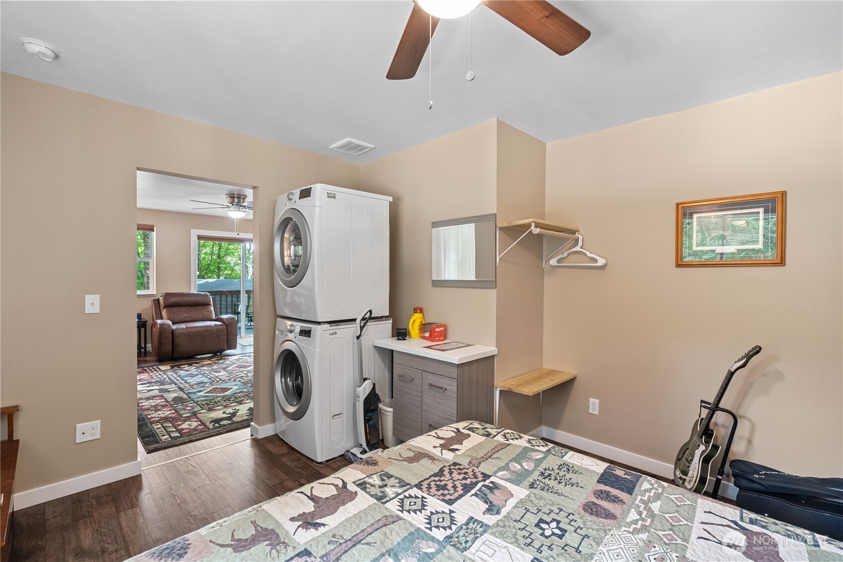 745 Albion Avenue Property Photo 33