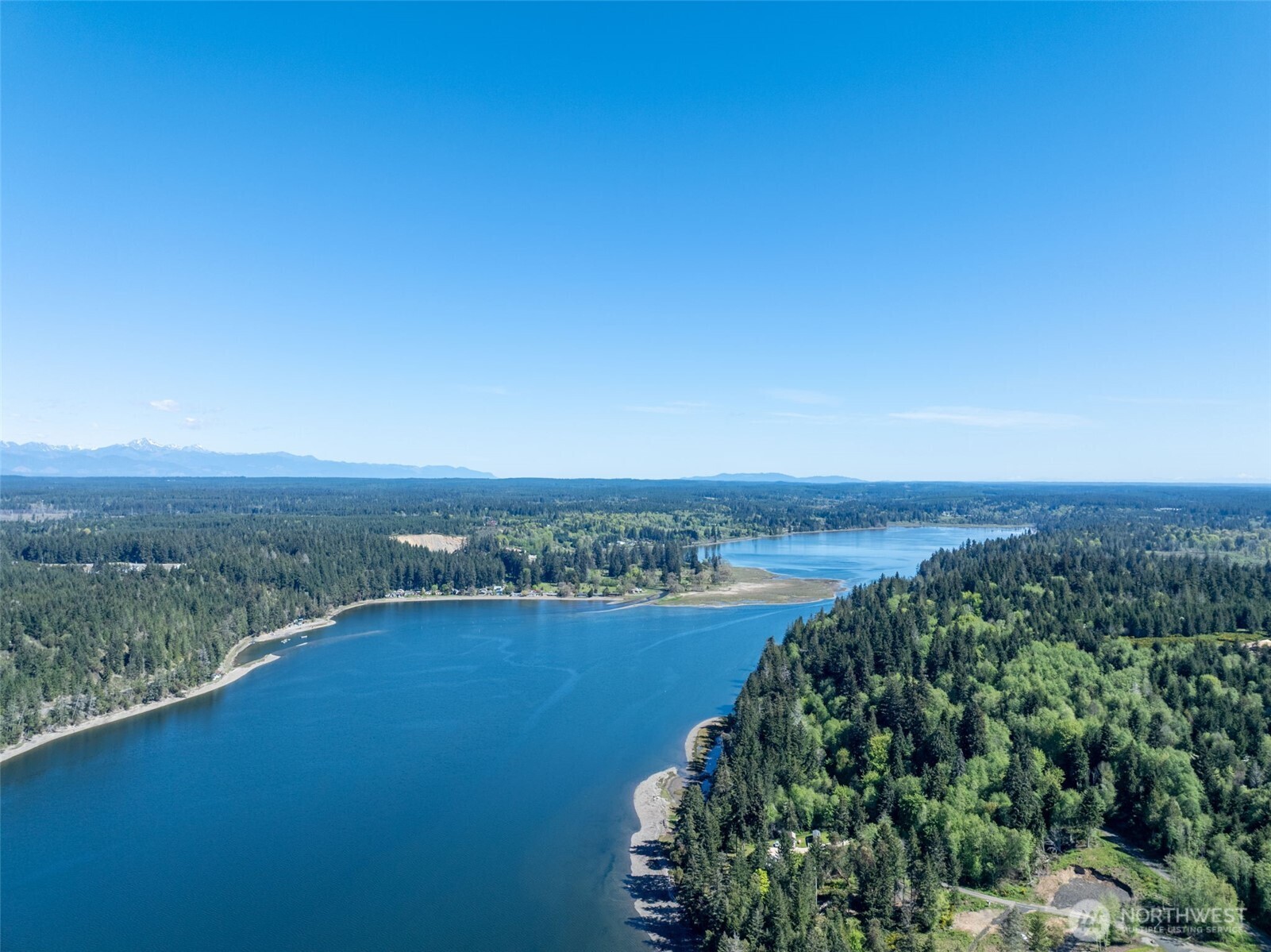 410 E Lone Fir Drive Property Photo 8