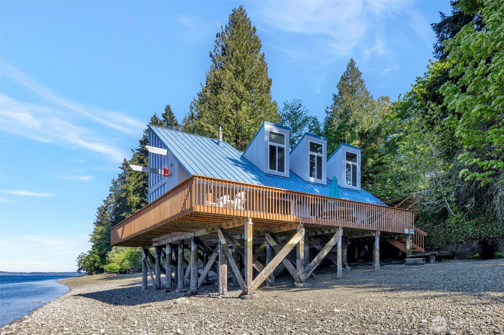 11901 Larson Road Property Photo 1