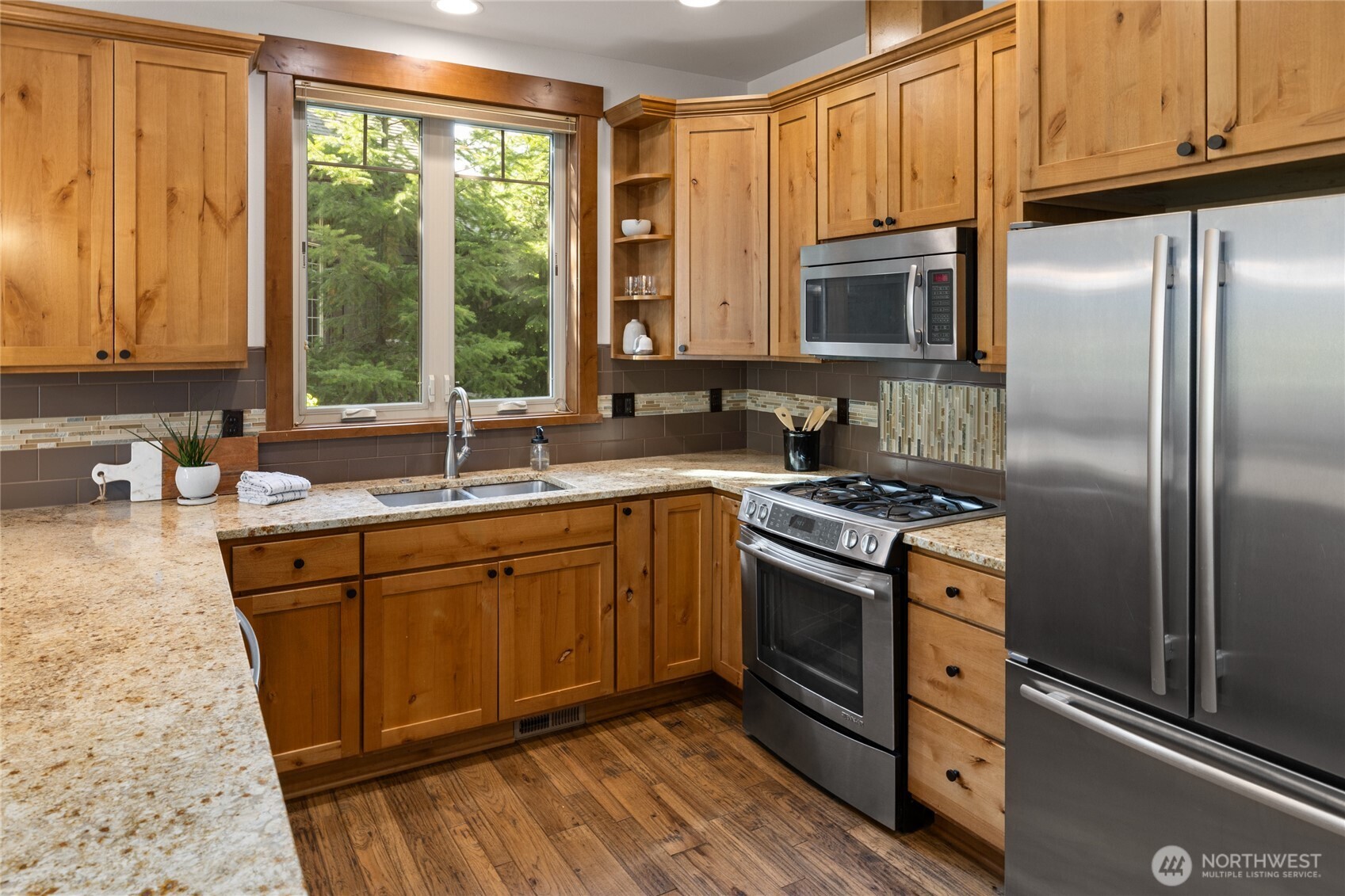 300 Sweet Shop Ln Property Photo 7