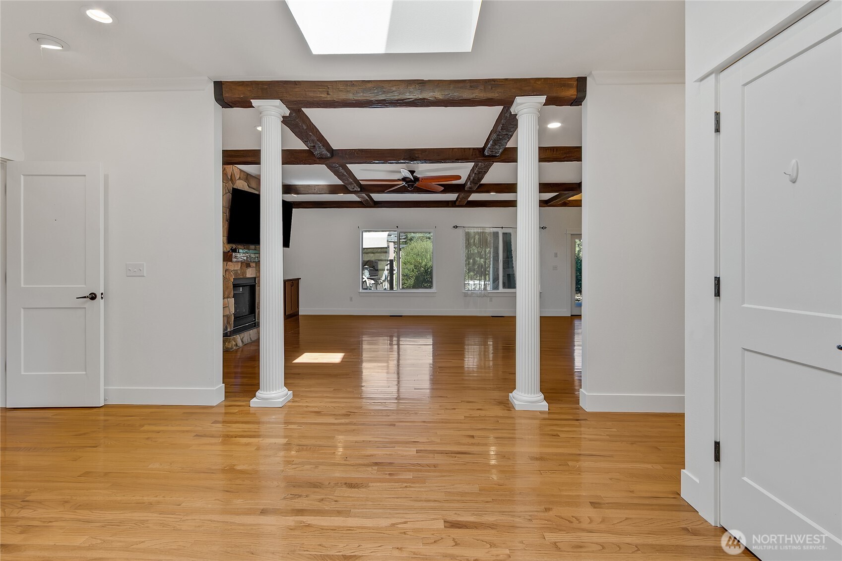15325 Glenshire Place Property Photo 6