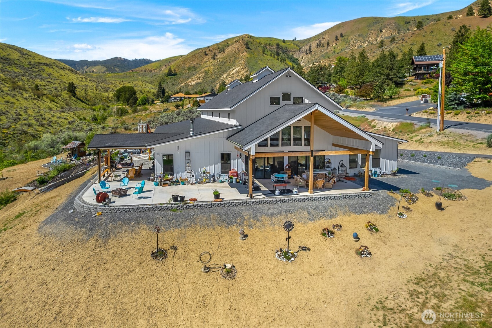 1541 Pitcher Canyon Road Property Photo 7