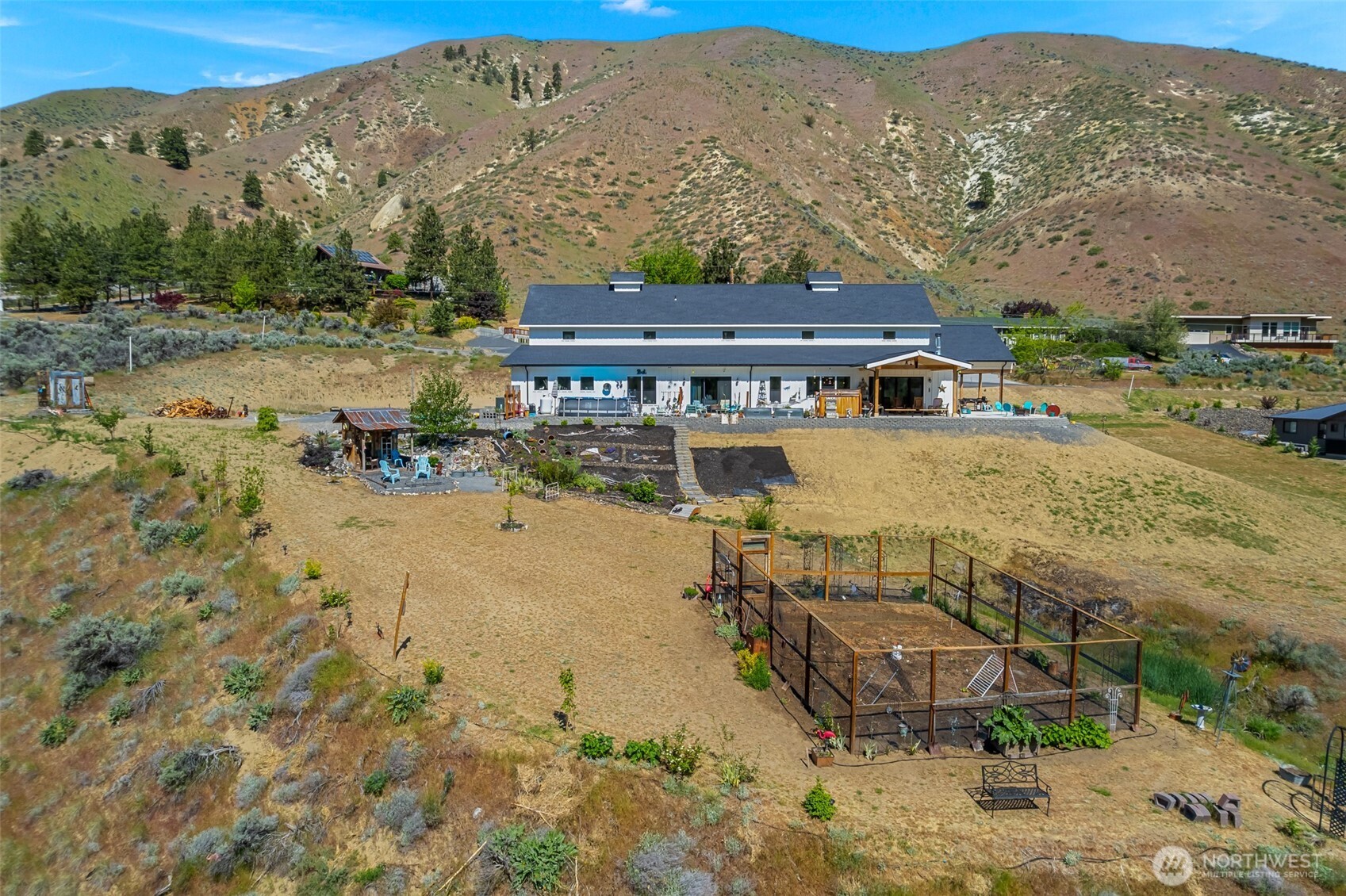 1541 Pitcher Canyon Road Property Photo 9