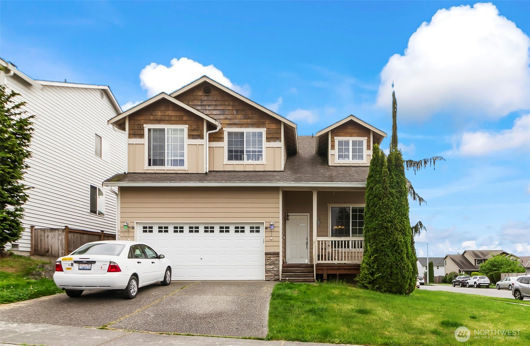 6822 38th Place Property Photo 1