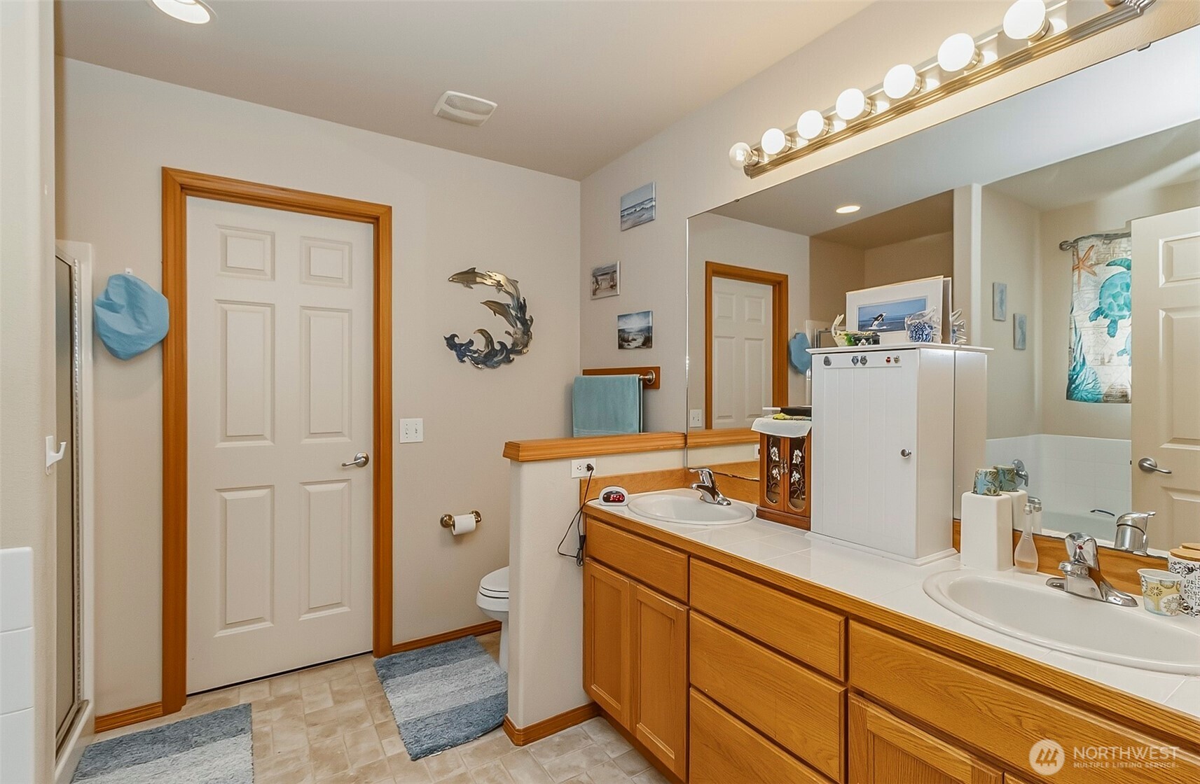 6822 38th Place Property Photo 18