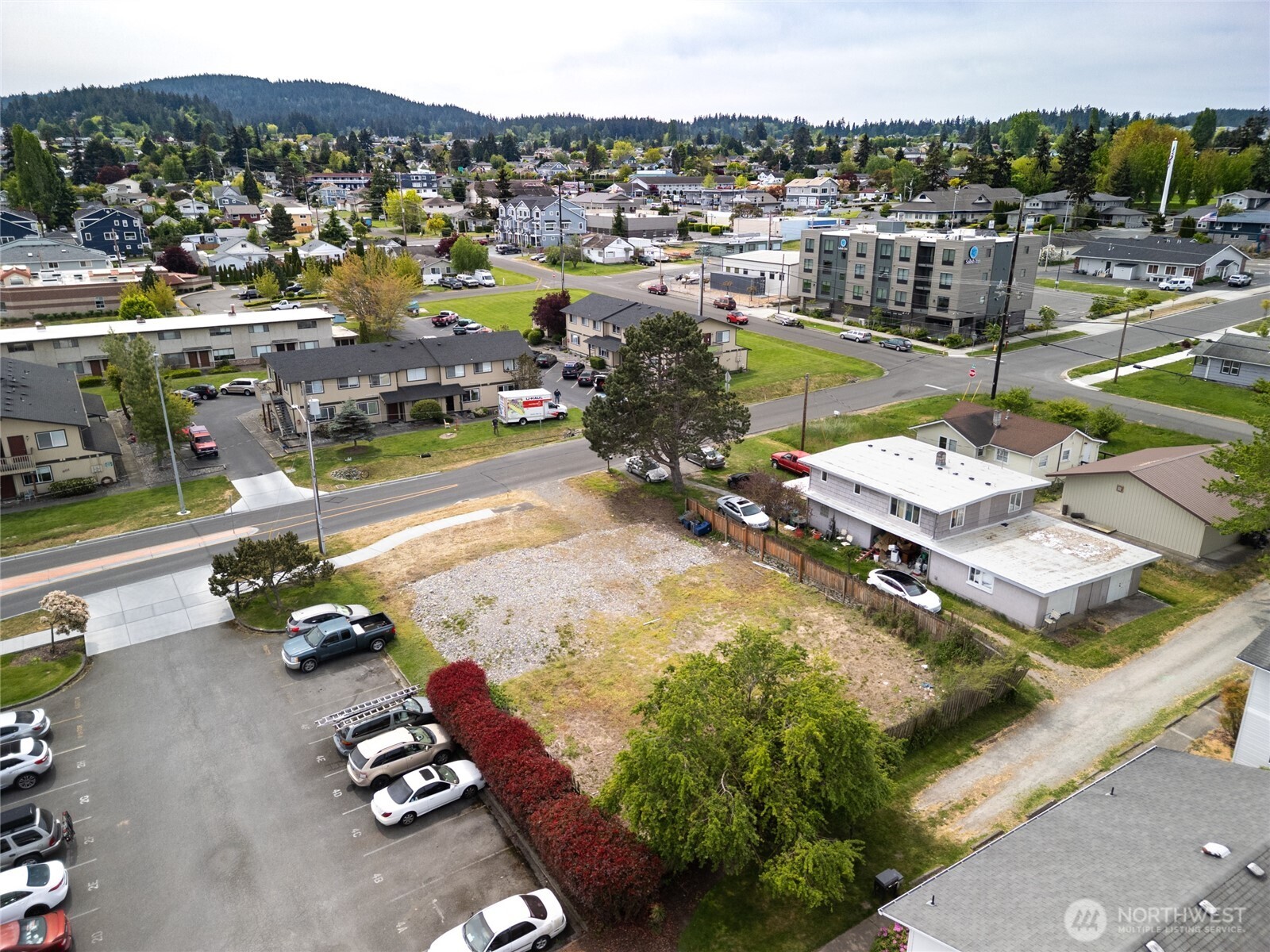 810 30th Street Property Photo 6