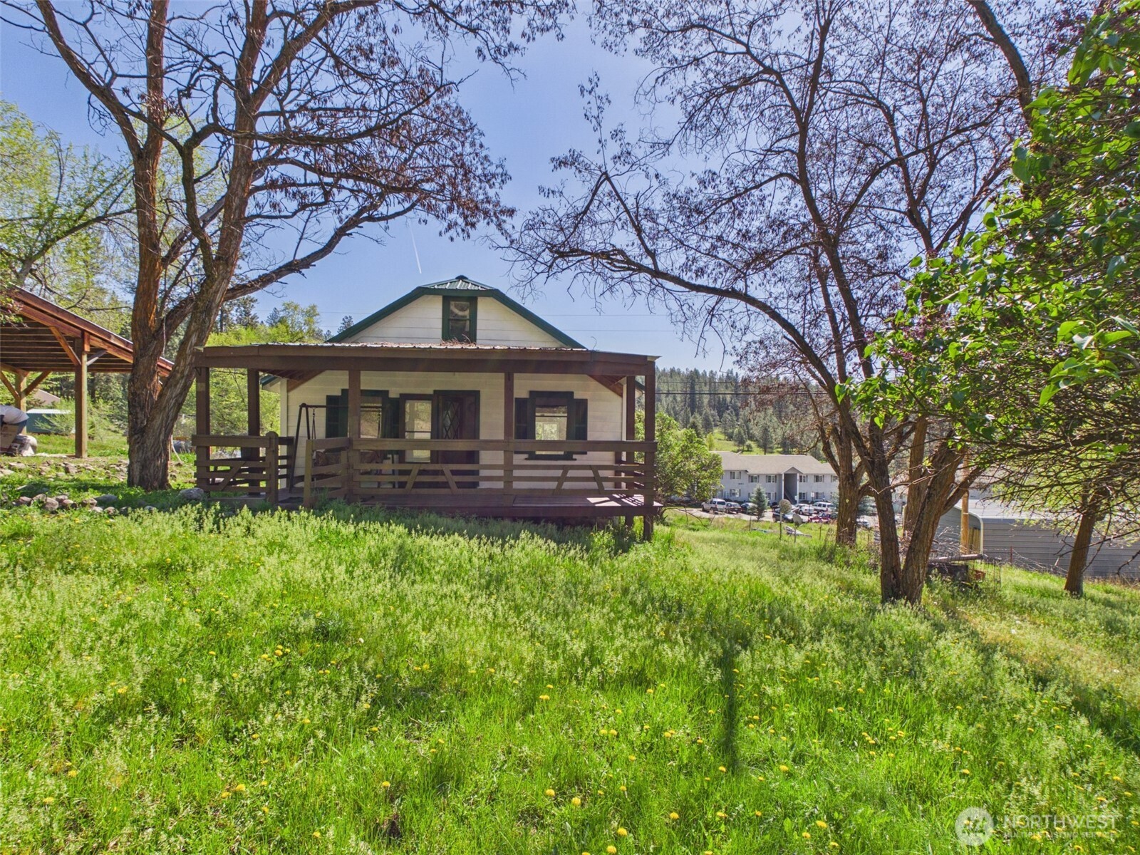 50 Klondike Road Property Photo 1