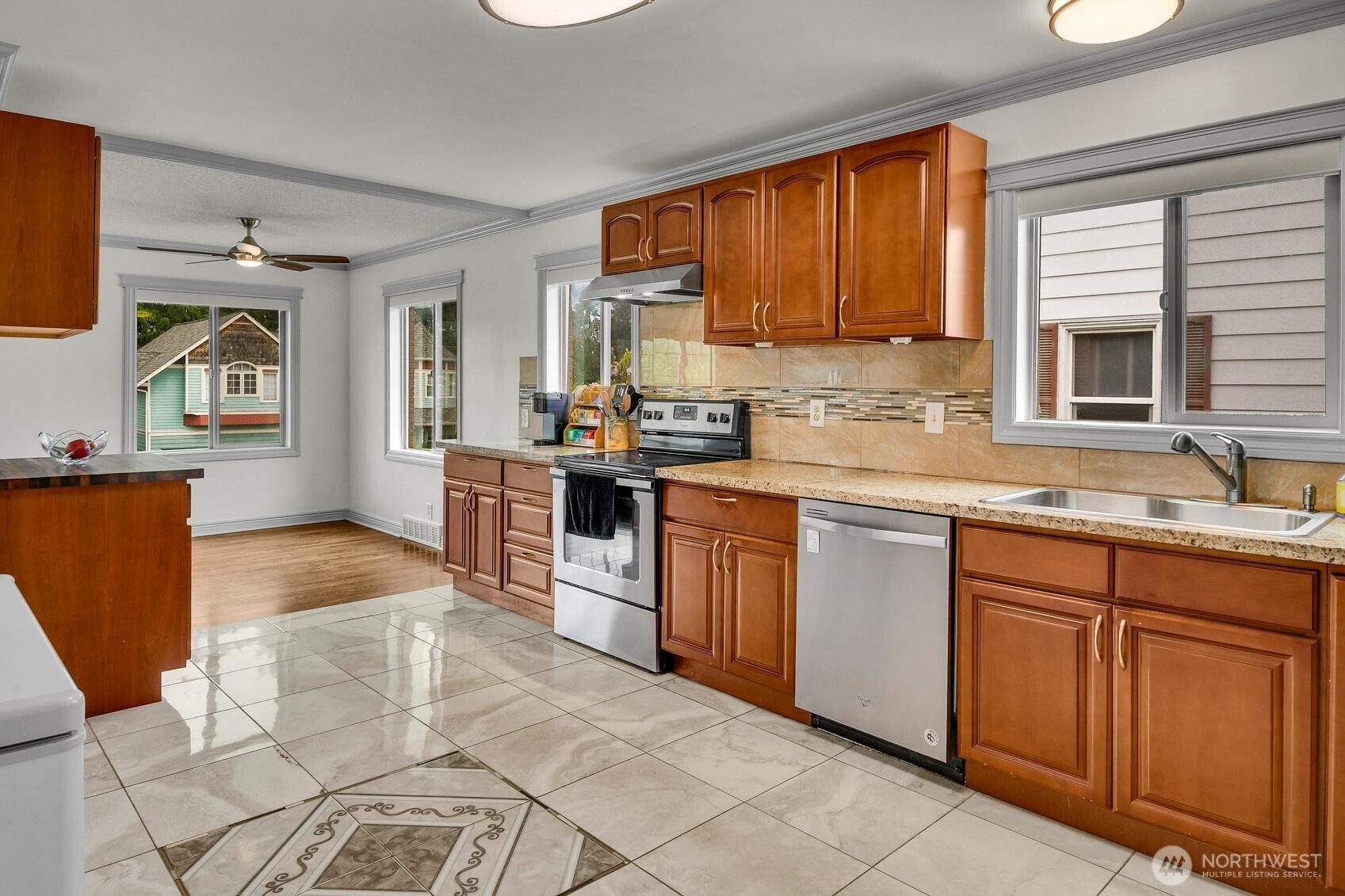 10820 Lake Ridge Drive Property Photo 8