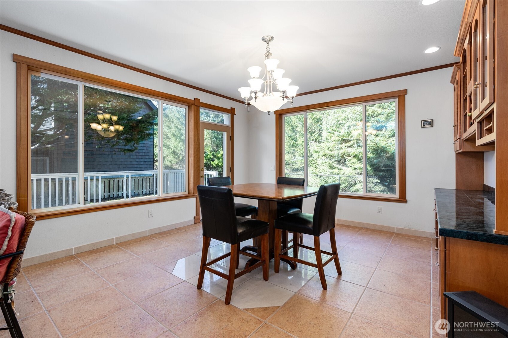 238 25th Street Property Photo 10
