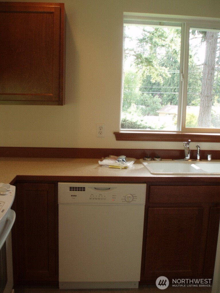 7223 Vandermark Road Property Photo 11
