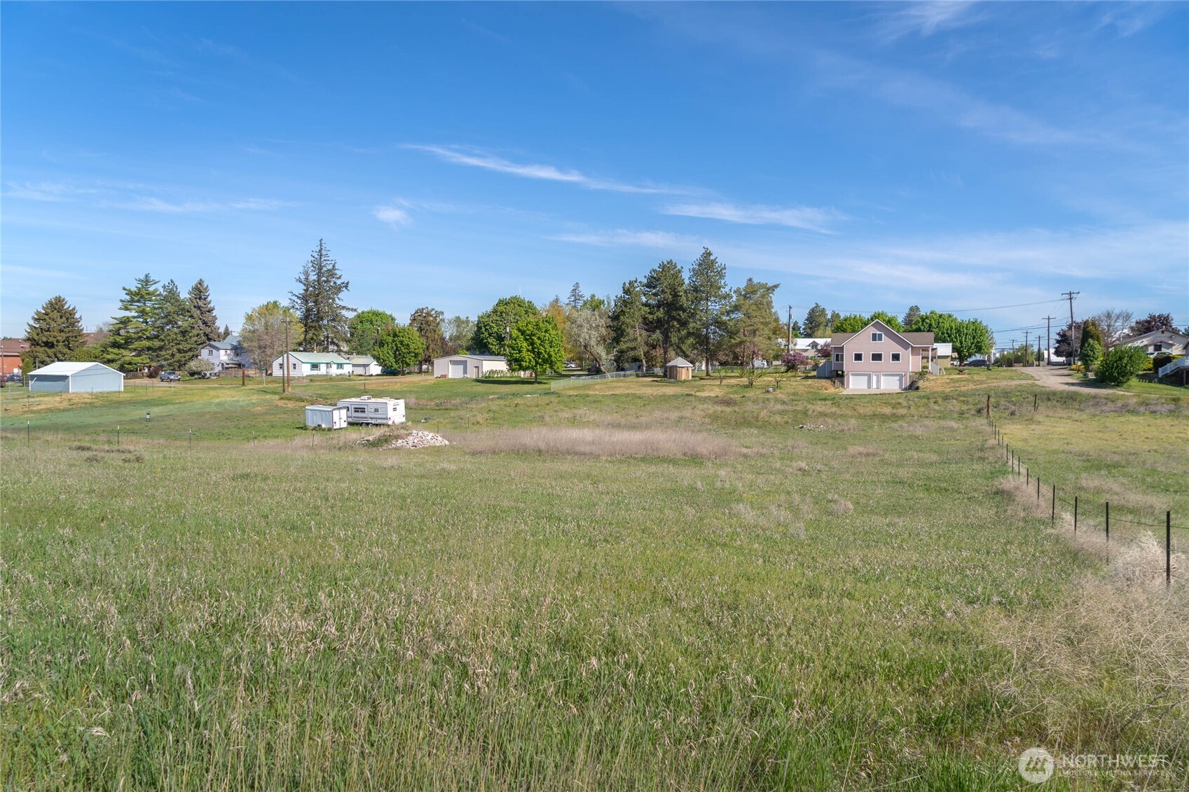 410 E Pine Street Property Photo 14