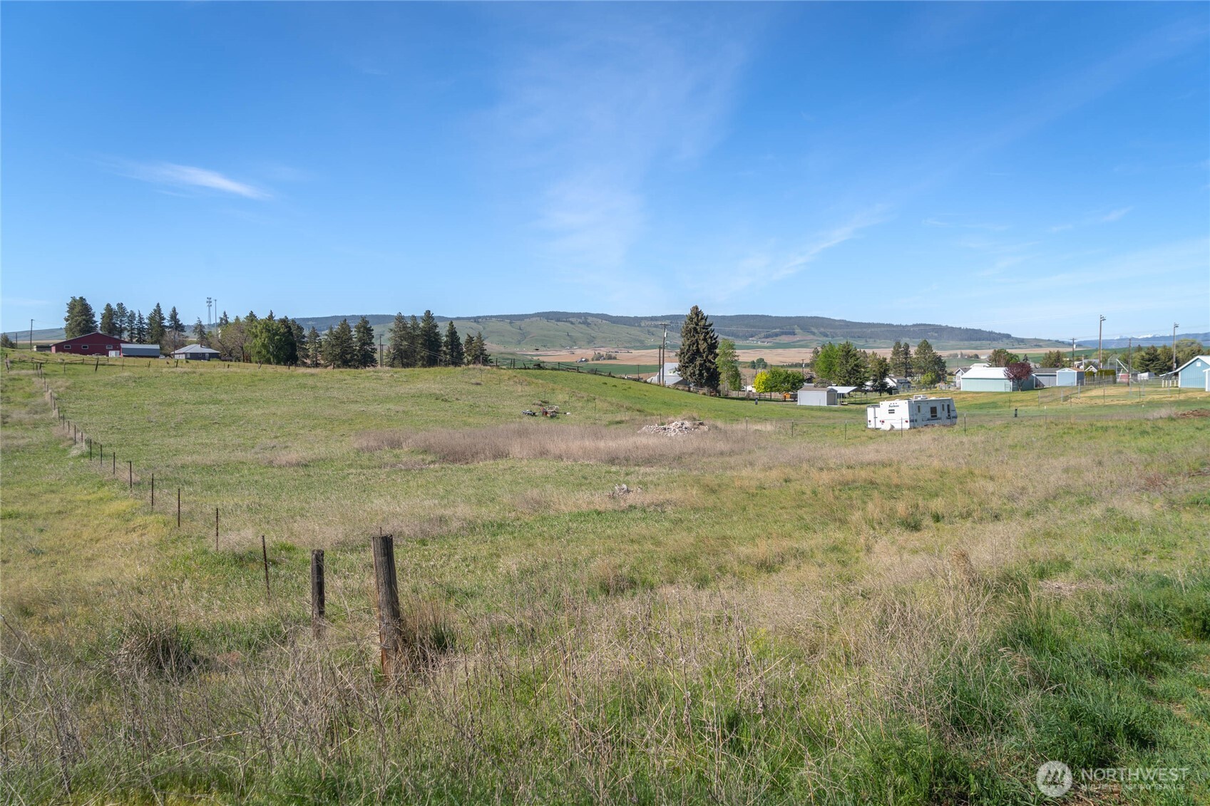 410 E Pine Street Property Photo 16