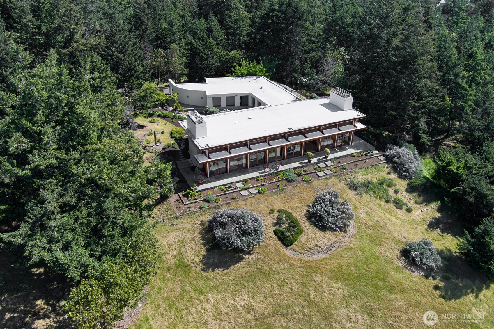 653 Hannah Road Property Photo 4