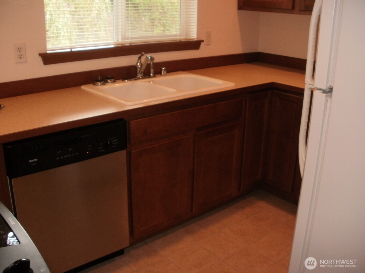 7229 Vandermark Road Property Photo 8