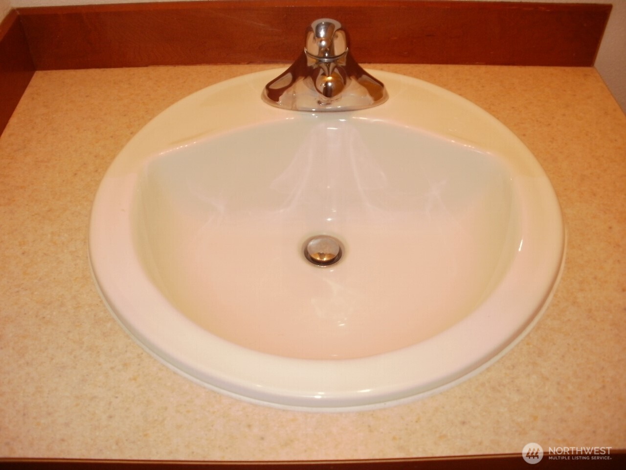 7229 Vandermark Road Property Photo 11